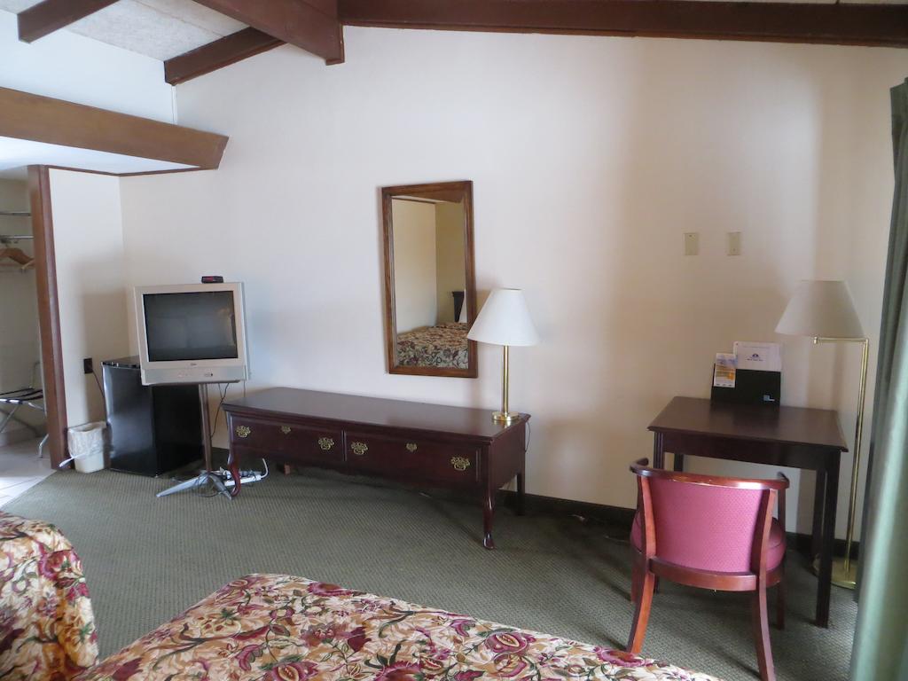 Americas Best Value Inn Abilene Екстериор снимка